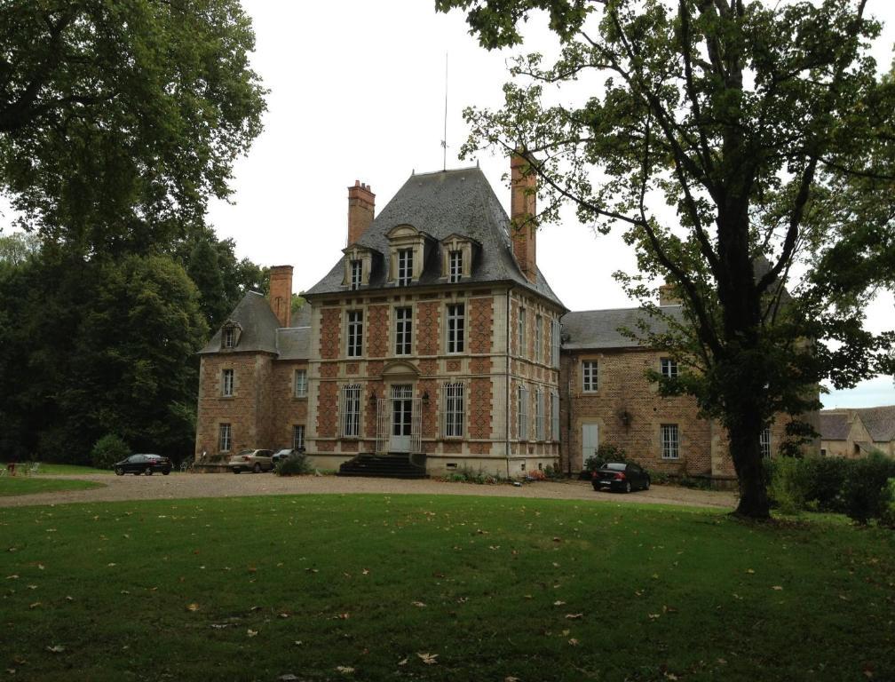 Chateau De Villars Villeneuve-sur-Allier Exterior photo